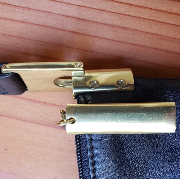 DKNY Black Leather Shoulder Bag - Picture 3 of 5